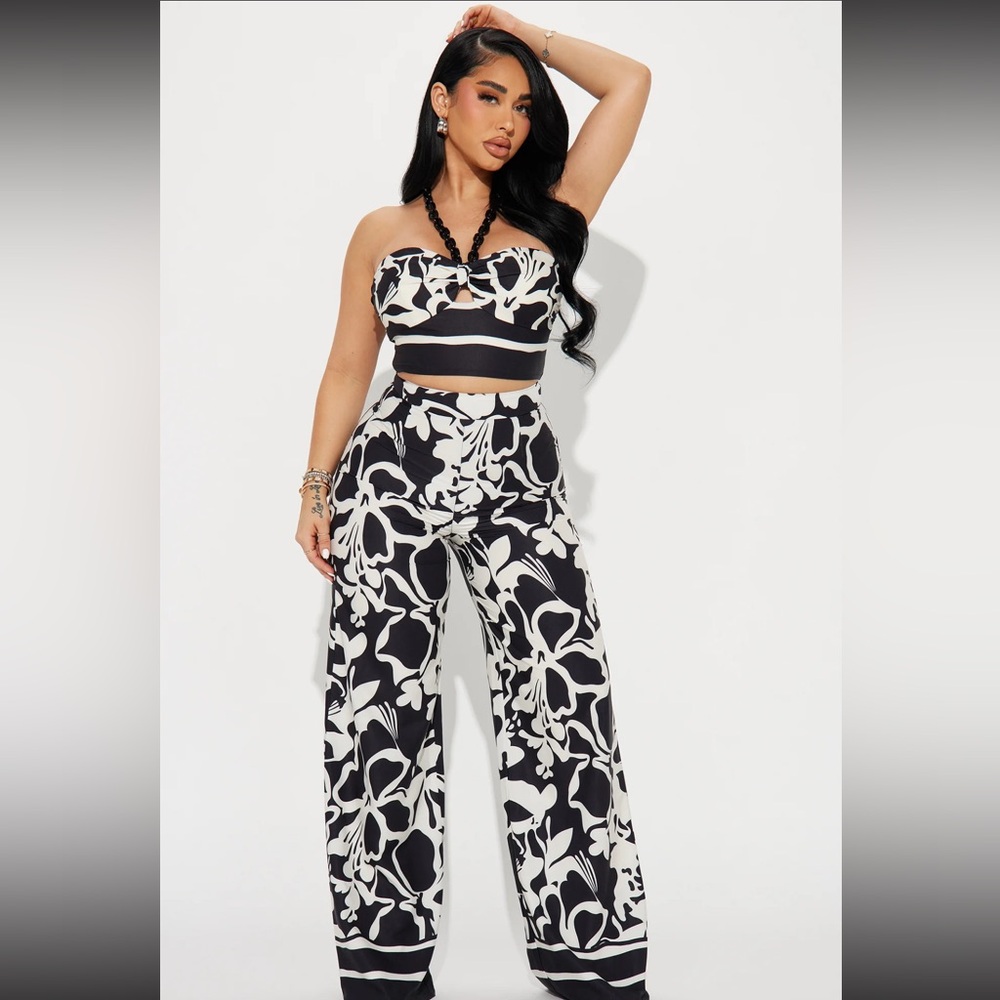 NWT - Fashion Nova Bellina Pant Set